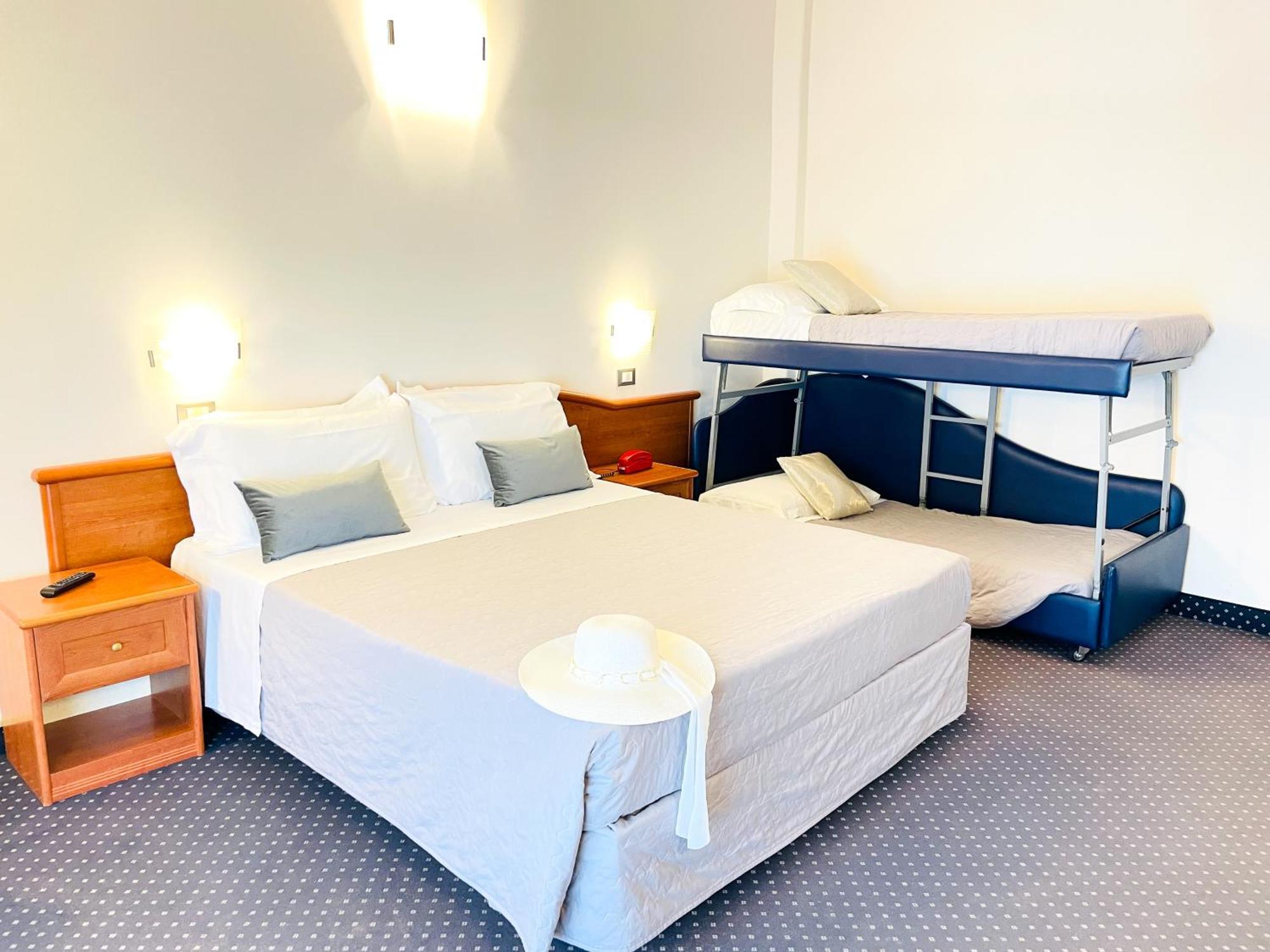 Hotel Bolognese 贝拉里亚-伊贾马里纳 外观 照片